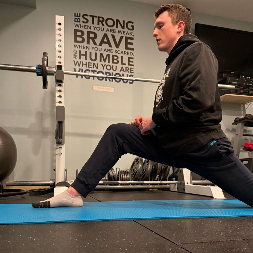deep lunge hamstring focus