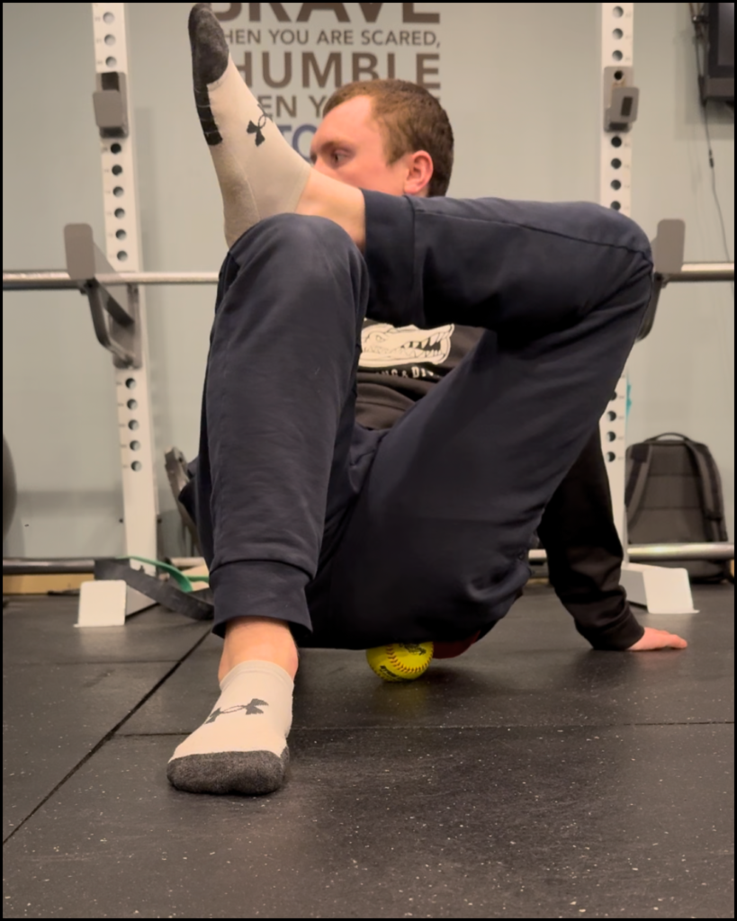 figure 4 glute trigger point